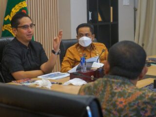 Rico Waas Minta Revitalisasi Stadion Teladan Dikebut