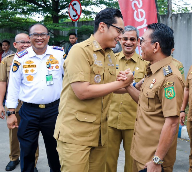 Wali Kota Medan Rico Tri Putra Bayu Waas bersama Wakil Wali Kota Medan H. Zakiyuddin Harahap.