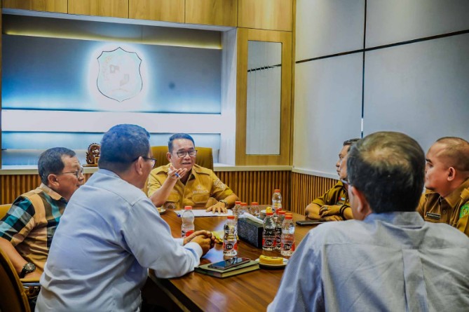 Wakil Wali Kota Medan Zakiyuddin Harahap menerima pihak Bank Sumut