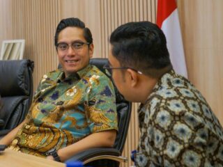 Wali Kota Medan, Rico Tri Putra Bayu Waas, menegaskan komitmennya dalam mendukung transparansi dan akuntabilitas pengelolaan keuangan daerah usai mengikuti entry meeting pemeriksaan Laporan Keuangan Pemerintah Daerah (LKPD) Tahun 2025.