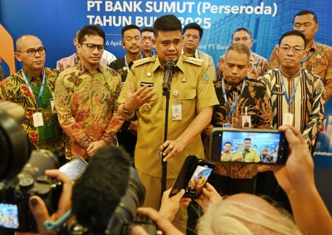 Gubernur Sumatera Utara Muhammad Bobby Afif Nasution mendorong PT Bank Sumut (Perseroda) segera naik kelas ke Kelompok Bank dengan Modal Inti (KBMI) 2.