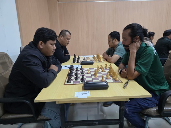 Persaingan cabang olahraga catur Pekan Olahraga Wartawan Sumatera Utara (Porwasu) 2026 berlangsung ketat.