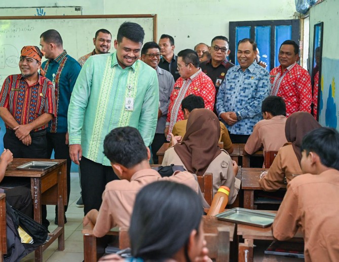 Pemerintah Provinsi Sumatera Utara bersama SMA Negeri 5 Pematangsiantar sepakat menempuh relokasi sebagai solusi sengketa lahan yang telah berlangsung lama.