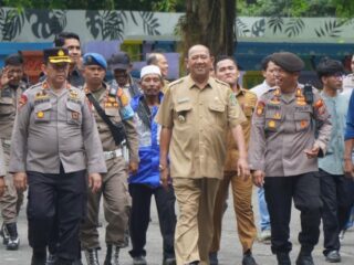Korban Banjir Protes Bantuan Tak Merata, Bupati Langkat Janji Data Ulang