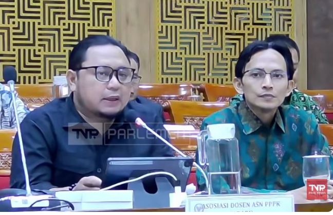 Ketum DPP ADAPI Dr. Nor Afandi (kiri) dan Sekjend DPP ADAPI Dr. Muhtarom (kanan).