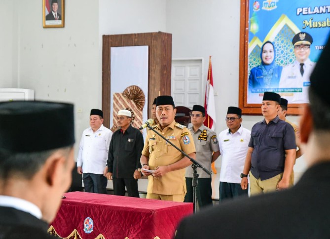 Wakil Bupati Deli Serdang, Lom Lom Suwondo, menekankan pentingnya objektivitas, keadilan, dan profesionalisme bagi Majelis Hakim dalam pelaksanaan Musabaqah Tilawatil Qur’an (MTQ) ke-59 tingkat Kabupaten Deli Serdang Tahun 2026.