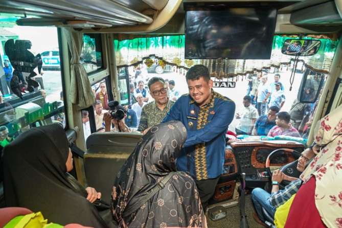 Gubernur Sumatera Utara, Muhammad Bobby Afif Nasution, memastikan penanganan korban kecelakaan Bus ALS nomor 346 BK 7778 DL di Kabupaten Musi Rawas Utara, Sumatera Selatan, berjalan maksimal.
