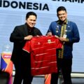 Gubernur Sumut Bobby Afif Nasution bersama Ketua Umum PSSI, Erick Thohir