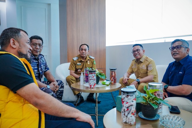 Wakil Wali Kota Medan Zakiyuddin Harahap mulai menyoroti persoalan semrawutnya drainase di kawasan Medan Belawan yang selama ini disebut menjadi penyebab utama banjir dan genangan.
