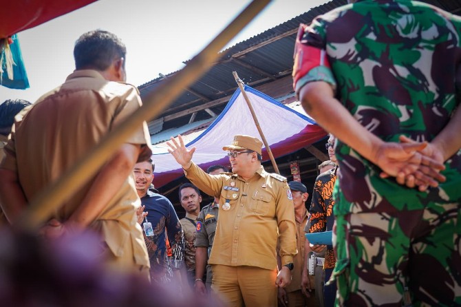 Bupati Deli Serdang Asri Ludin Tambunan
