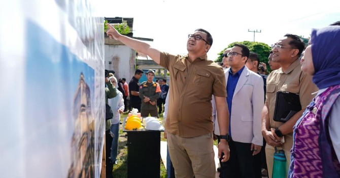 Pemerintah Kabupaten Deli Serdang resmi memulai pengembangan Rumah Sakit Umum Daerah (RSUD) Bangun Purba menuju rumah sakit tipe C. Pembangunan ditandai dengan peletakan batu pertama oleh Bupati Deli Serdang Asri Ludin Tambunan, Jumat (29/6/2026).