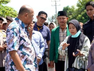 Warga Keluhkan Jalan Rusak, Syah Afandin Pastikan Perbaikan Rp31 Miliar Segera Berjalan