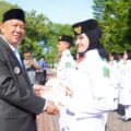 Bupati Langkat Syah Afandin menegaskan pentingnya menjadikan Pancasila sebagai pedoman dan benteng persatuan bangsa di tengah berbagai tantangan global yang semakin kompleks. Penegasan tersebut disampaikannya saat memimpin Upacara Peringatan Hari Lahir Pancasila Tahun 2026 di Halaman Kantor Bupati Langkat, Senin (1/6/2026).