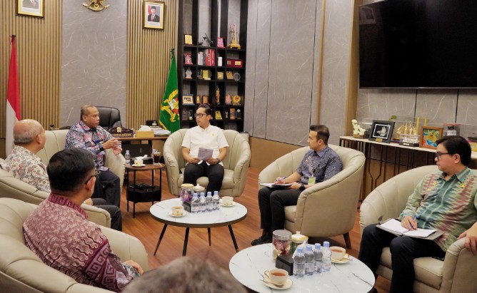 Wali Kota Medan, Rico Tri Putra Bayu Waas, menegaskan komitmennya untuk mengubah wajah perekonomian Ibu Kota Sumatera Utara.