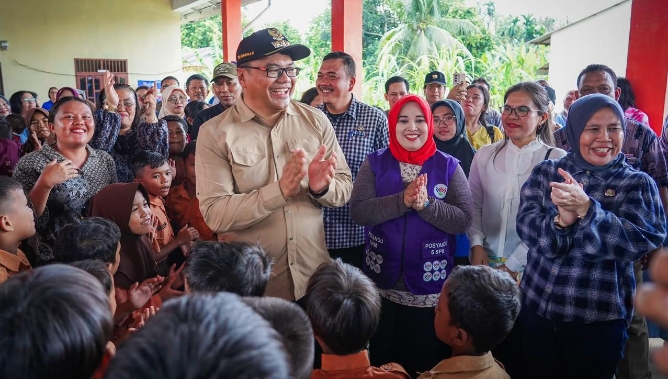 Kunjungan kerja Bupati Deli Serdang Asri Ludin Tambunan di Kecamatan Pancur Batu, Sabtu (6/6/2026).