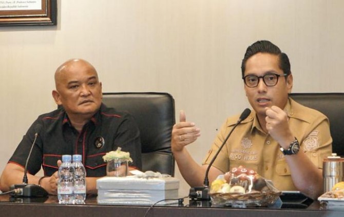 Wali Kota Medan Rico Tri Putra Bayu Waas dan Robi Barus