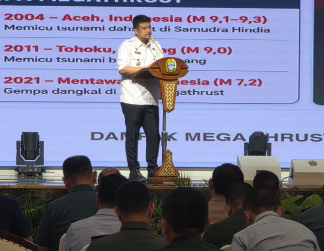 Gubernur Sumatera Utara (Sumut) Bobby Afif Nasution