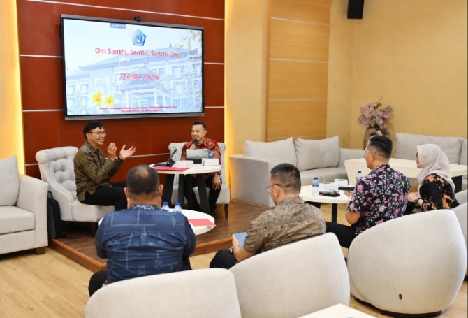 Dalam rangkaian kunjungan kerja studi tiru di Provinsi Bali, Badan Pendapatan Daerah (Bapenda) Kota Medan yang dipimpin Kepala Bapenda Kota Medan, M. Agha Novrian, didampingi para Kepala Bidang dan Kasubag.Umum melanjutkan agenda kunjungan ke Bapenda Kabupaten Badung.