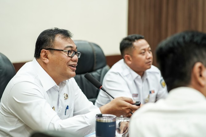 Pemerintah Kabupaten (Pemkab) Deli Serdang dan PT Kereta Api Indonesia (Persero) Divisi Regional I Sumatera Utara resmi menandatangani nota kesepahaman (MoU) terkait pemanfaatan dan penataan kawasan eks Stasiun Deli Tua di Kecamatan Deli Tua, Selasa (10/6/2026).