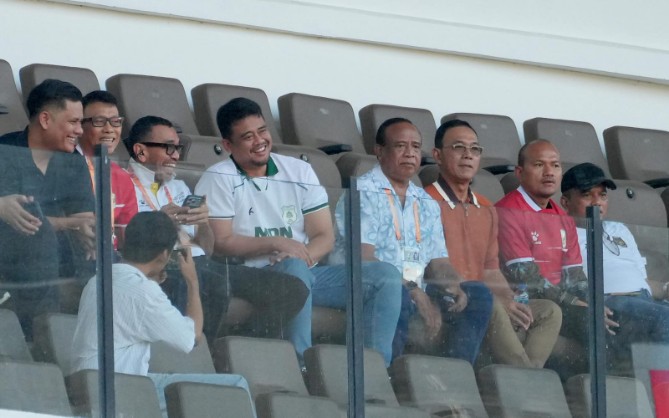 Gubernur Sumatera Utara (Sumut) Muhammad Bobby Afif Nasution mengapresiasi perjuangan Timnas Indonesia U-19 yang berhasil mengamankan medali perunggu Piala AFF U-19 2026 usai mengalahkan Kamboja 1-0 pada laga perebutan tempat ketiga di Stadion Utama Sumatera Utara, Deliserdang, Sabtu (13/6/2026).