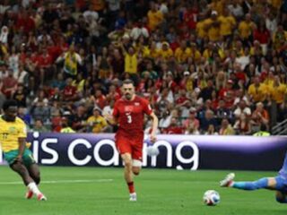 Irankunda Menggila, Australia Bungkam Turki 2-0