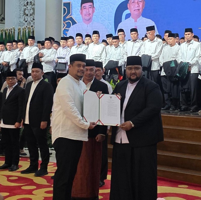 Gubernur Sumatera Utara Bobby Afif Nasution mendorong pelaksanaan pengajian rutin tingkat provinsi yang digelar setiap bulan secara bergilir di berbagai daerah sebagai bagian dari upaya memperkuat syiar Islam dan ikhtiar mencegah bencana.