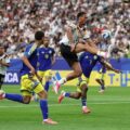 Pemain Timnas Jerman melakukan serangan ke area pertahanan Curacao. Dalam laga itu Jerman menang 7-1. Foto; google
