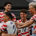 Pemain Amerika Serikat melakukan selebrasi usai mengalahkan Australia 2-0. Amerika Serikat dipastikan melaju ke babak 32 besar Piala Dunia 2026. Foto: google
