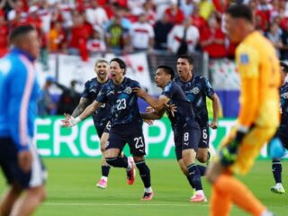 Gol Cepat Galarza Hidupkan Asa Paraguay, Turki Kian Terpuruk
