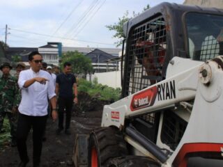 Rico Waas Gerak Cepat, LPJU Mati hingga Ancaman Longsor Langsung Ditindak
