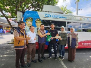 Gebyar Patuh Pajak, Bayar Pajak Kendaraan di Samsat Keliling Berhadiah Langsung Minyak Goreng