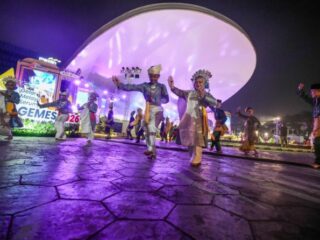 Petik Gambus Melayu, Rico Waas Resmi Buka Gemes 2026 di Lapangan Merdeka