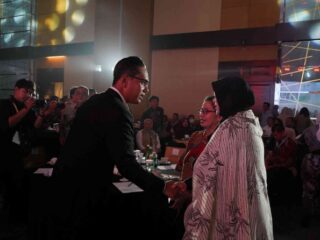 Rico Waas Ajak Kepala Daerah Tinggalkan Warisan Lingkungan yang Lestari