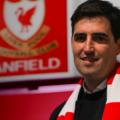 Andoni Iraola, resmi menjadi Manajer Liverpool.