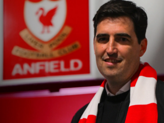 Era Baru Liverpool, Iraola Siap Jawab Tantangan Anfield dan Bidik Bradley Barcola