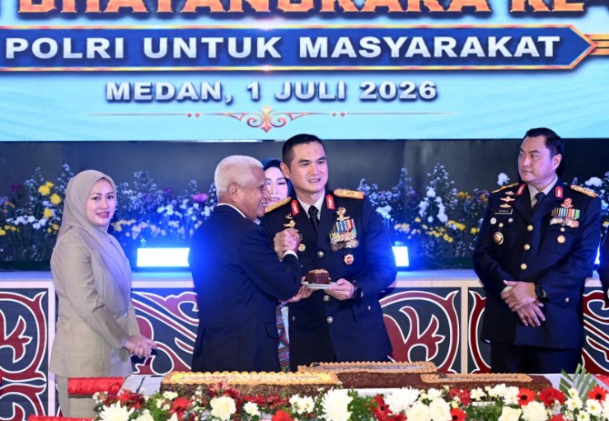 Surya saat menghadiri syukuran Hari Bhayangkara ke-80 di Markas Polda Sumut, Jalan Sisingamangaraja Km 10,5 Medan, Rabu (1/7/2026).