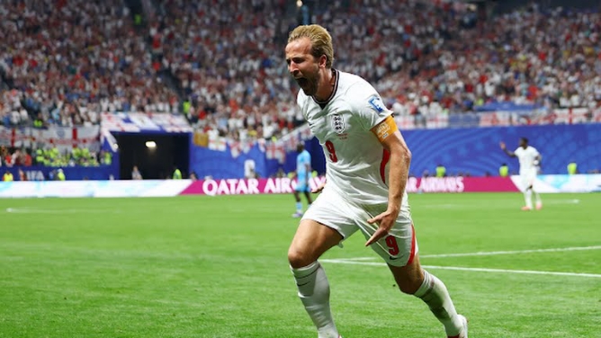 H Kane melakukan selebrasi usai mencetak gol ke gawamg RD Kongo. Inggris menang 2-1. Foro: Reuters