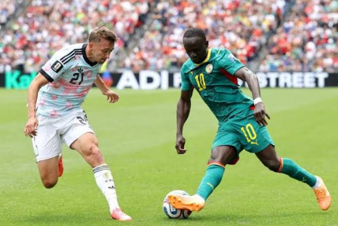 Pemain Senegal berusaha melewati pemain Belgia dalam laga babak 32 besar di Stadion Seattle, Kamis (2/7/2026). Dalam laga itu Bslgia menang secara dramatis 3-2. Foto: google.com