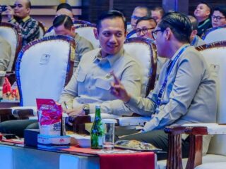 AHY Tutup Rakernas APEKSI di Medan, Tekankan Sinergi Pusat dan Daerah
