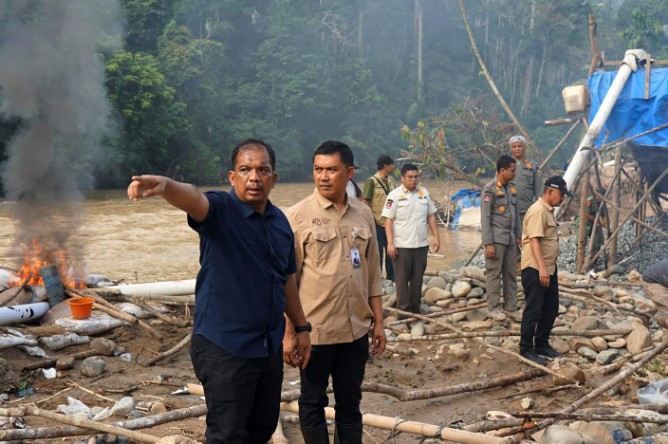 Pemerintah Provinsi Sumatera Utara kembali melanjutkan operasi penertiban Pertambangan Emas Tanpa Izin (PETI) di Kabupaten Mandailing Natal.