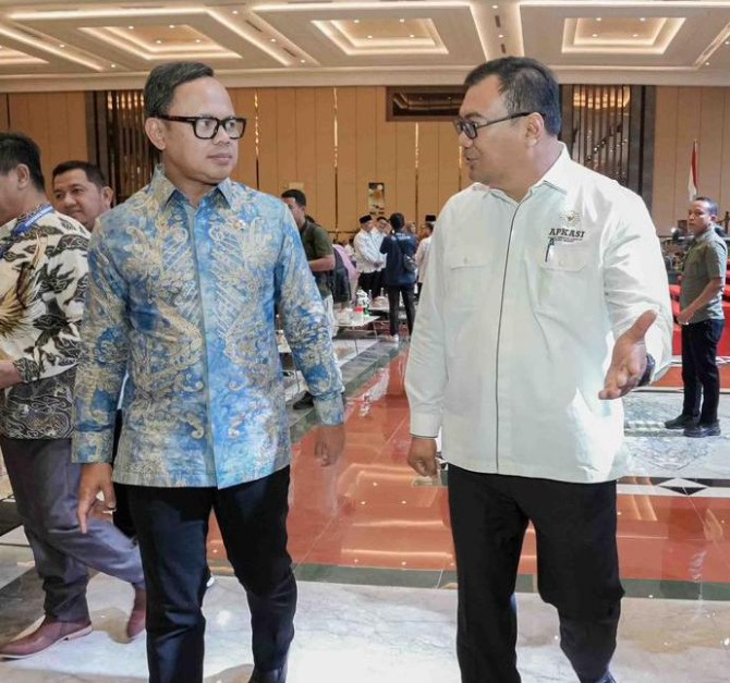 Wakil Menteri Dalam Negeri (Wamendagri) Bima Arya Sugiarto menyebut Kabupaten Deli Serdang termasuk salah satu daerah dengan kapasitas Anggaran Pendapatan dan Belanja Daerah (APBD) terbesar di Indonesia.