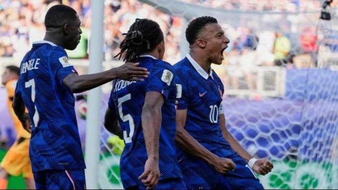 Timnas Prancis memastikan langkah ke perempat final Piala Dunia 2026 setelah menundukkan Paraguay dengan skor tipis 1-0 pada babak 16 besar di Philadelphia Stadium, Minggu (5/7/2026) WIB.