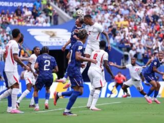 Timnas Inggris menutup perjalanan mereka di Piala Dunia 2026 dengan meraih posisi ketiga usai menaklukkan Prancis 6-4 pada laga perebutan tempat ketiga di Hard Rock Stadium, Miami, Minggu (19/7/2026) WIB.