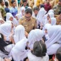 Bupati Deli Serdang Asri Ludin Tambunan mendorong penguatan kegiatan ekstrakurikuler di sekolah sebagai upaya menciptakan lingkungan belajar yang nyaman sekaligus mendukung pengembangan bakat dan karakter siswa.