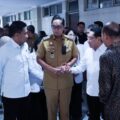 Wali Kota Medan Rico Tri Putra Bayu Waas saat mendampingi kunjungan Wakil Menteri Kesehatan RI dr. Benjamin Paulus Octavianus dan Wakil Menteri Dalam Negeri Akhmad Wiyagus di RSUP H. Adam Malik, Medan, Selasa (21/7/2026).