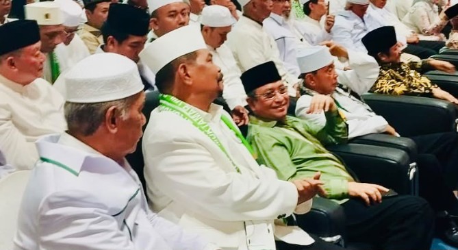 Rahudman Harahap (dua kiri) saat mengikuti pelangikan DPP IPHI di Jakarta, kemarin.