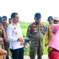 Tim Terpadu Pencegahan, Pemberantasan, Penyalahgunaan dan Peredaran Gelap Narkoba (P4GN) Kabupaten Deli Serdang membongkar Kafe Cantik dan sejumlah bangunan lainnya di bantaran Sungai Ular, Desa Karang Anyar, Kecamatan Beringin, Senin (27/7/2026).