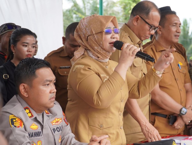 Plt Bupati Langkat Tiorita Br Surbakti