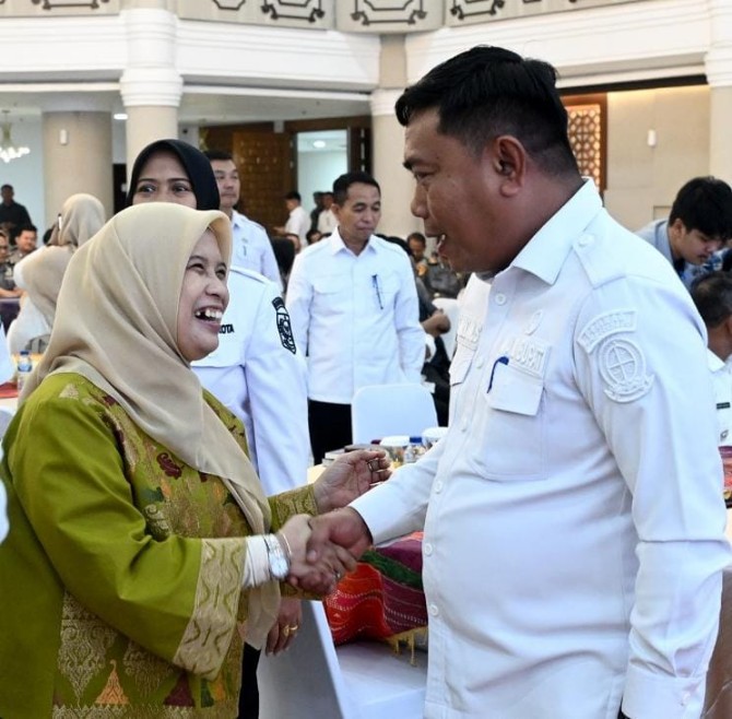 Wakil Bupati Deli Serdang Lom Lom Suwondo usai menghadiri Entry Meeting Sosialisasi Penilaian Maladministrasi Penyelenggaraan Pelayanan Publik Tahun 2026 yang digelar Perwakilan Ombudsman Republik Indonesia Provinsi Sumatera Utara di Aula Raja Inal Siregar, Kantor Gubernur Sumatera Utara, Medan, Rabu (29/7/2026).
