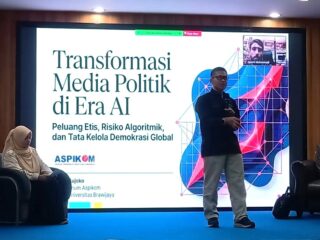 Ketum PP ASPIKOM, Prof. Anang Sujoko, saat memberikan paparannya dalam seminar internasional yang digelar ASPIKOM Korwil Sumut, Senin (20/7/2026)